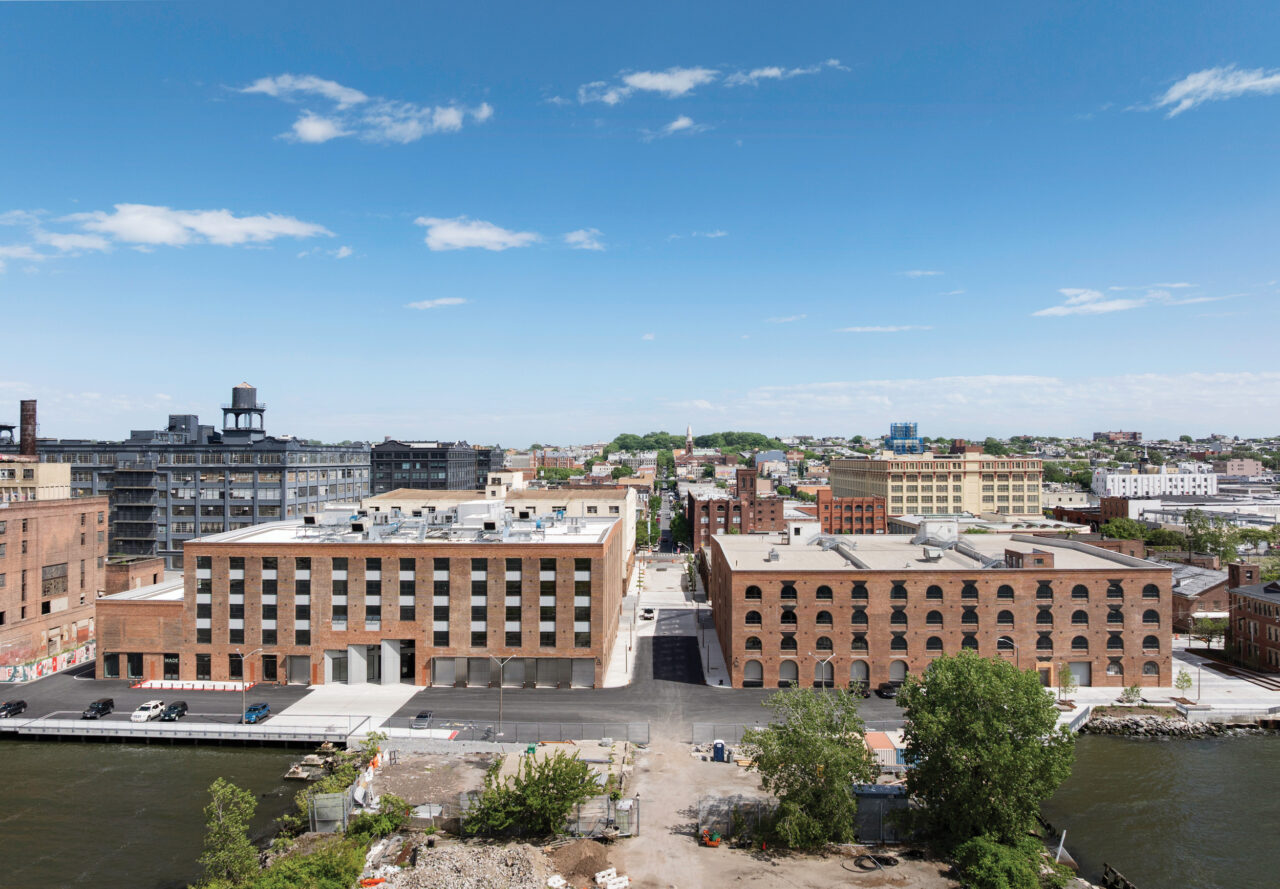 With four dynamic buildings, the redevelopment of the Bush Terminal campus in Sunset Park, Brooklyn, will revitalize the waterfront, creating space for work andrecreation. Photo: © Michael Moran.