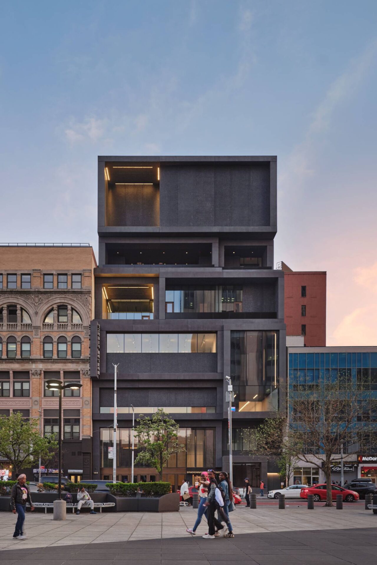 Studio Museum in Harlem, NY by Adjaye Associates, with Cooper Robertson. Photo: Dror Baldinger.