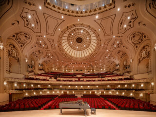 St. Louis Symphony Orchestra in St. Louis, MO. Photo: Nic Lehoux.