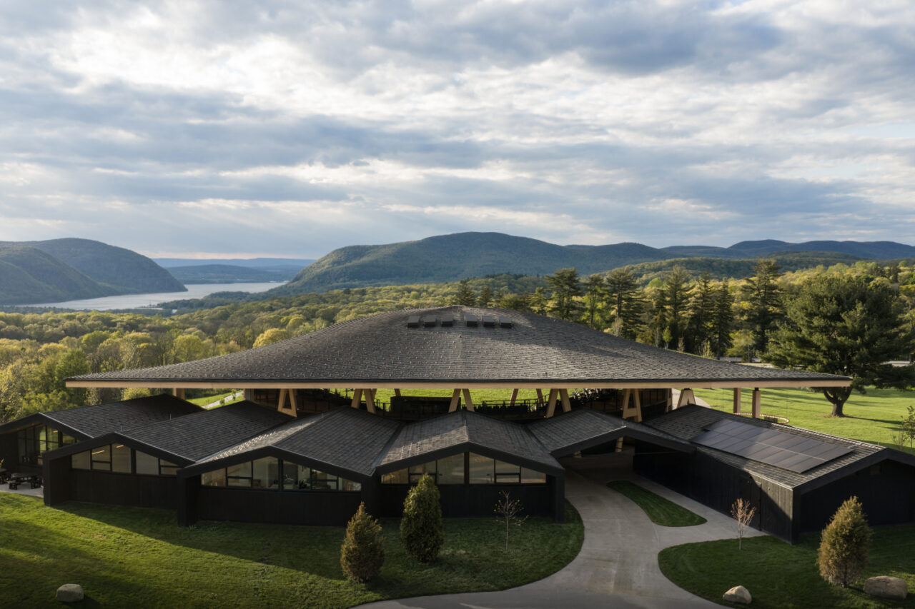 Samuel H Scrippts Theater Center by Studio Gang in Garrison, NY. Photo: © Jason O' Rear.