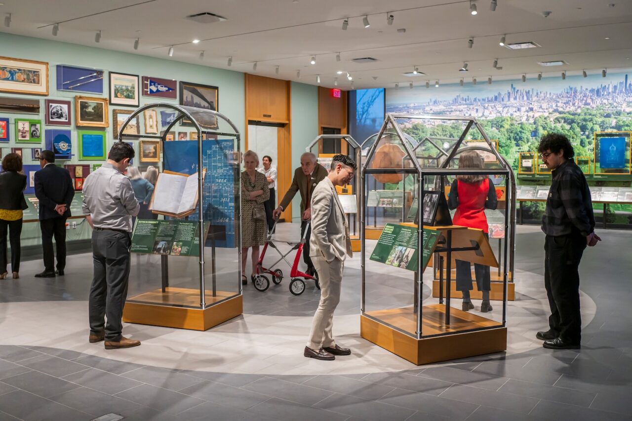 Ground floor galleries feature the cemetery’s collections and rotating exhibitions.