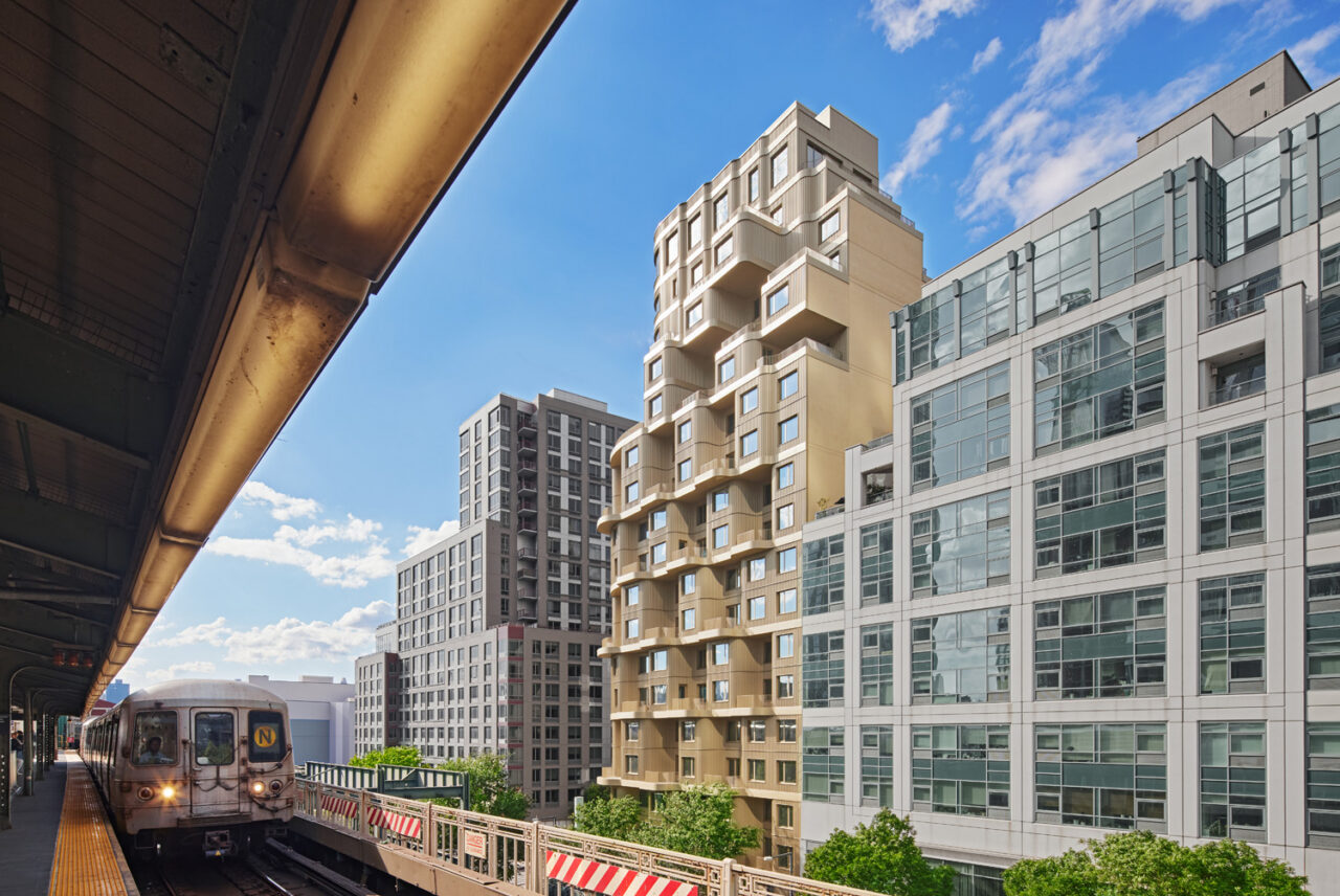 Exterior of Radiant LIC by ODA.