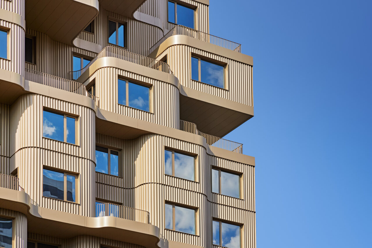 Exterior of Radiant LIC by ODA