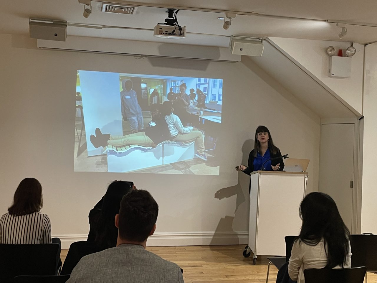 220603 WIA MorningLeadershipTalk ElaineMolinar (19)