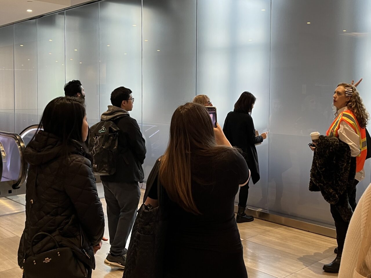 230311 WIA TI MoynihanTrainHall AmtrakMetLounge Selected Photos (16)