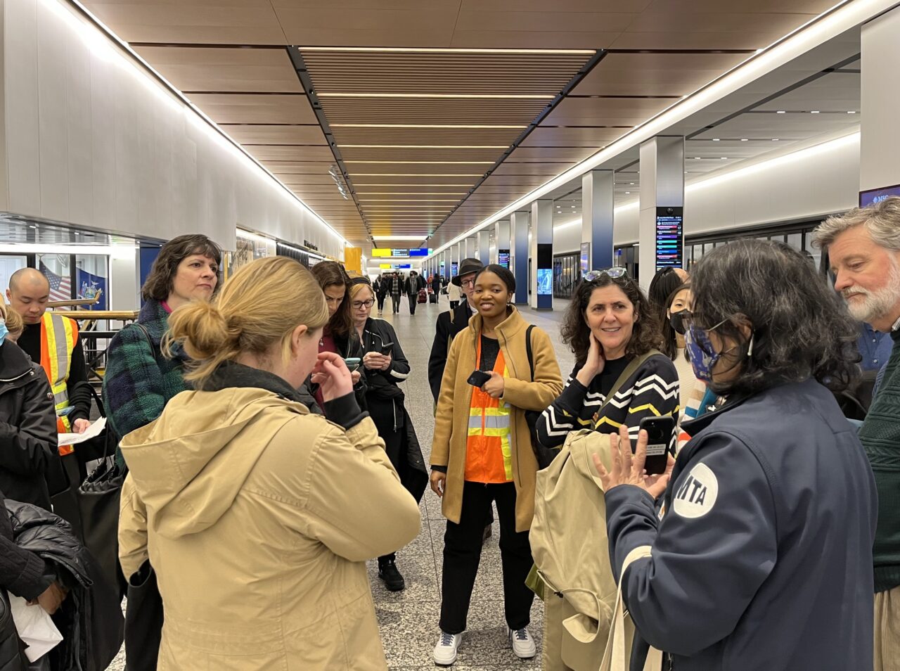 230311 WIA TI MoynihanTrainHall AmtrakMetLounge Selected Photos (21)